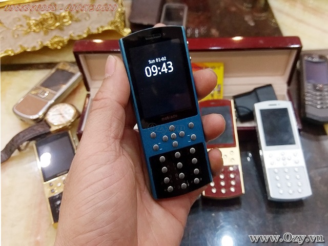 Điện thoai mobiado